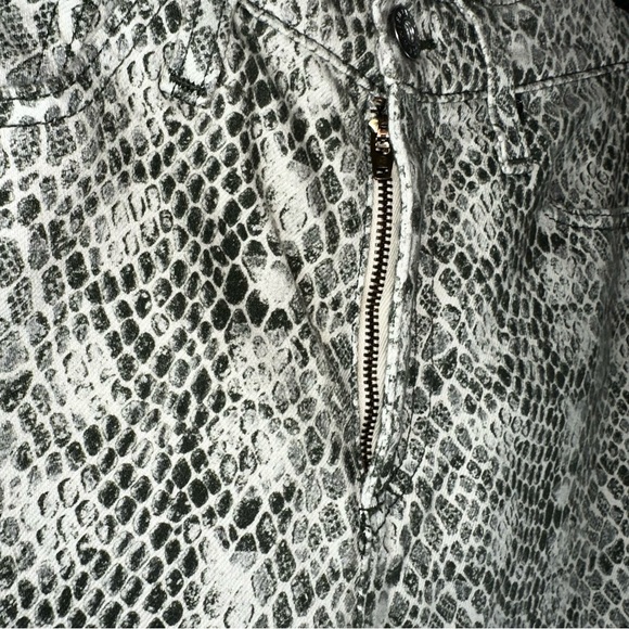 AG Adriano Goldschmied The Mari High Rise Straight Snake Print Pants Size 26R - Picture 2 of 12